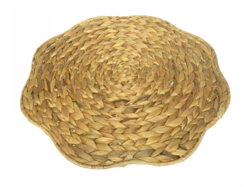 Scallop water hyacinth placemat